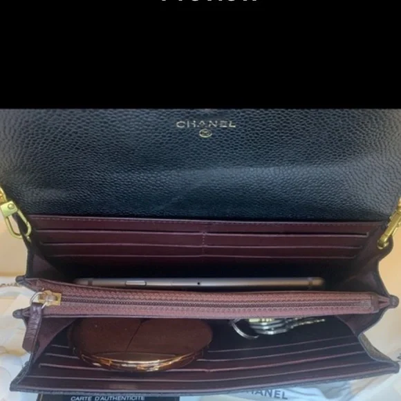 Chanel Caviar Quilted Crush Wallet with Chain - Picture 9 of 9